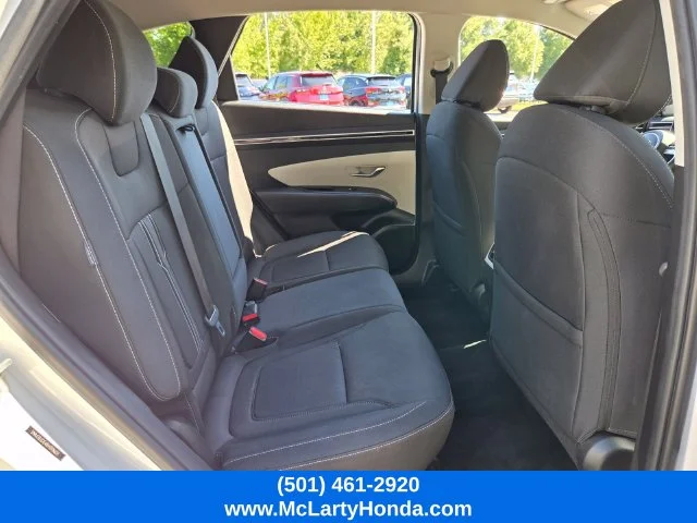 Used 2024 White Hyundai SEL image 17