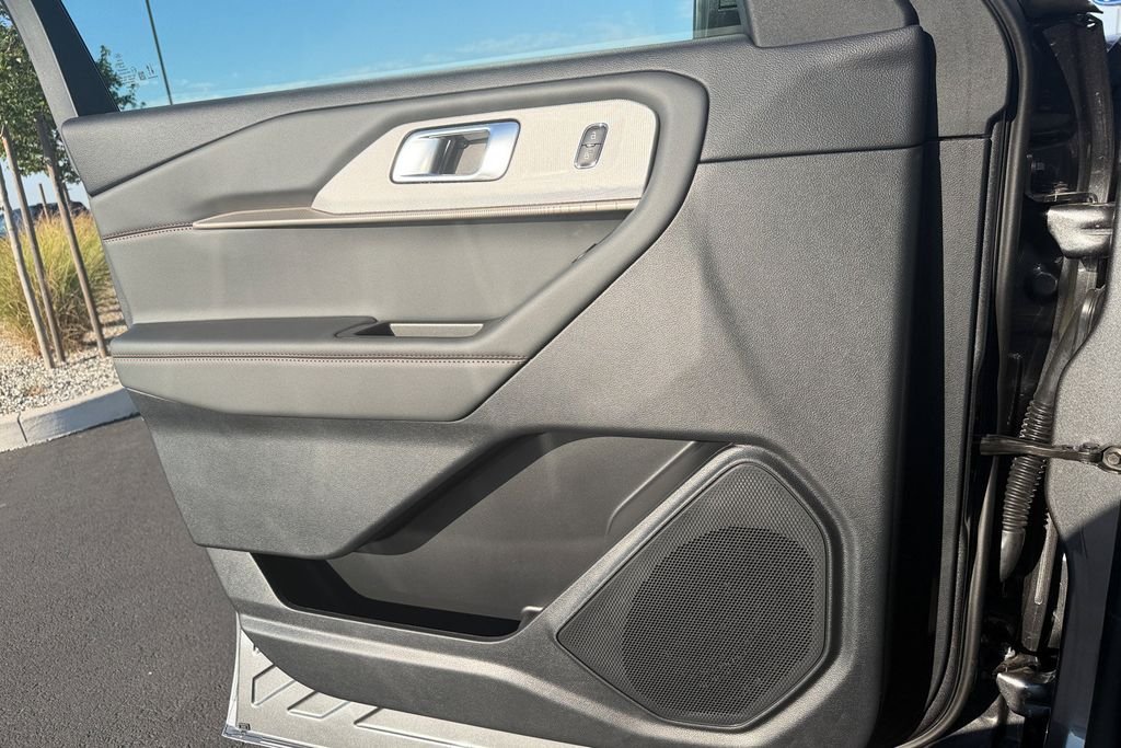 New 2026 Carbonized Gray Metallic Ford Active image 12