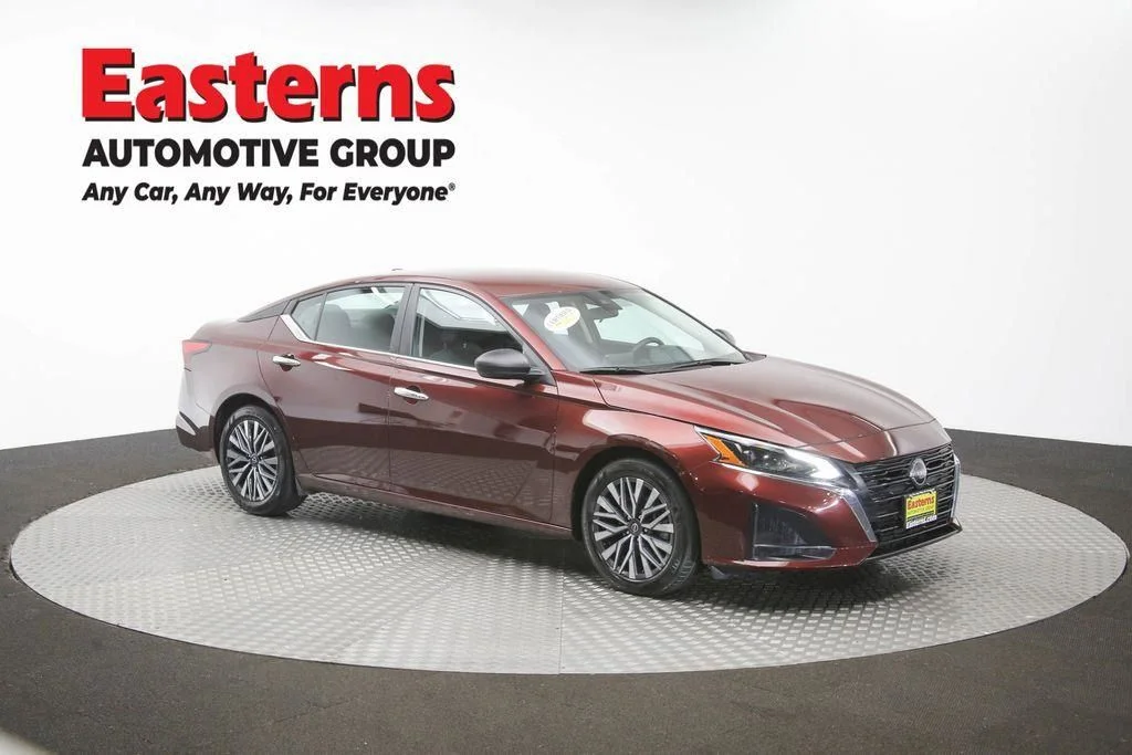 Used 2025 Red Nissan 2.5 SV image 49
