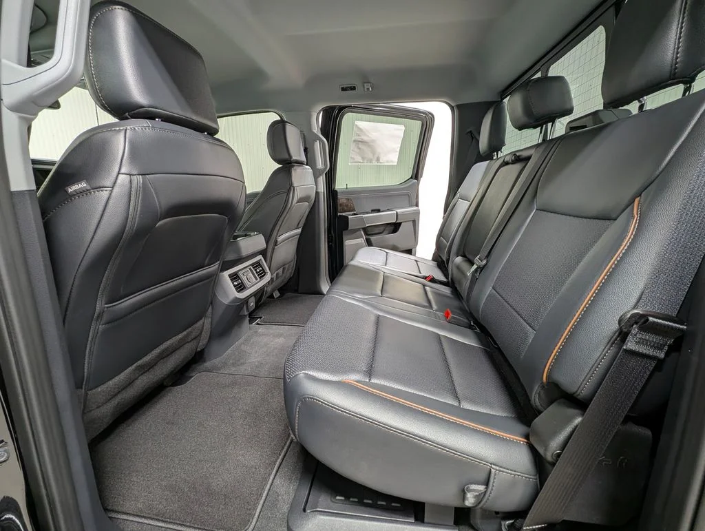 New 2026 Agate Black Metallic Ford F-250® Lariat® image 15