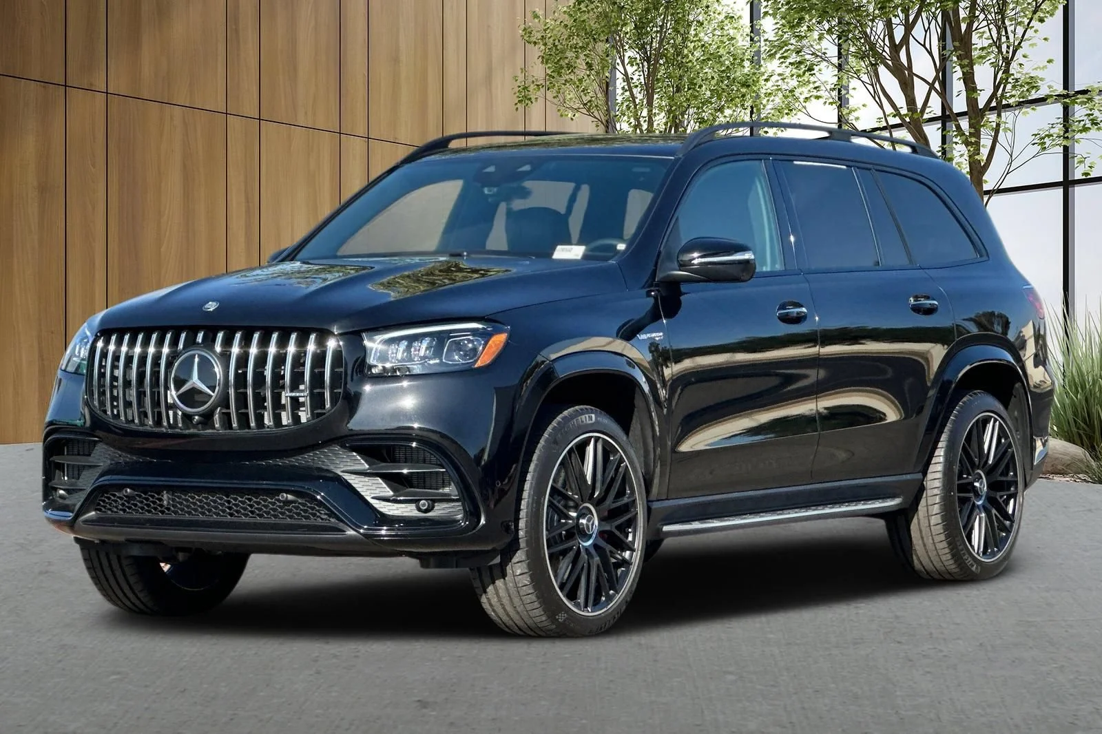 Used 2025  Mercedes-Benz AMG® GLS 63 image 8