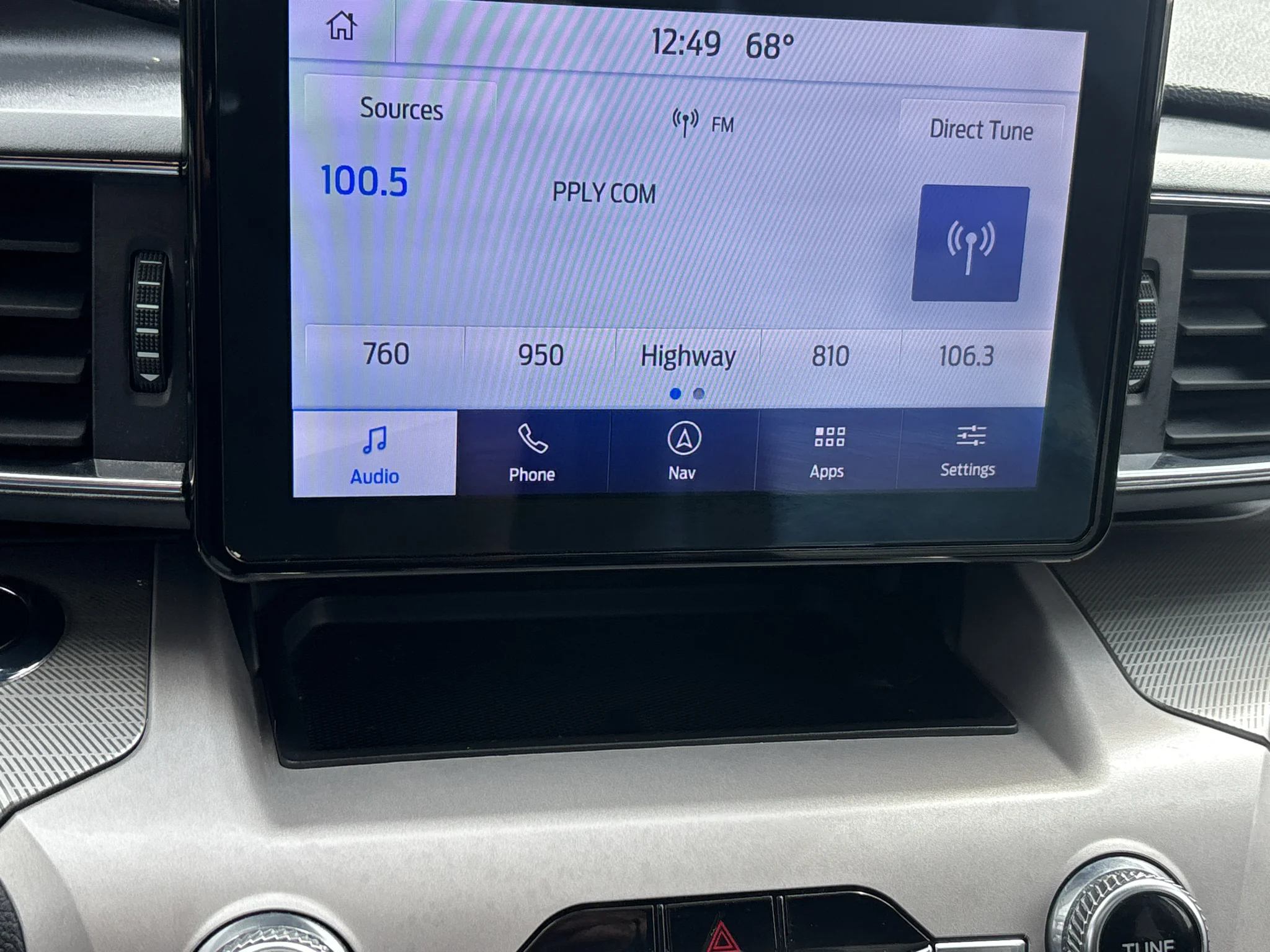 Used 2024 Carbonized Gray Metallic Ford XLT image 19
