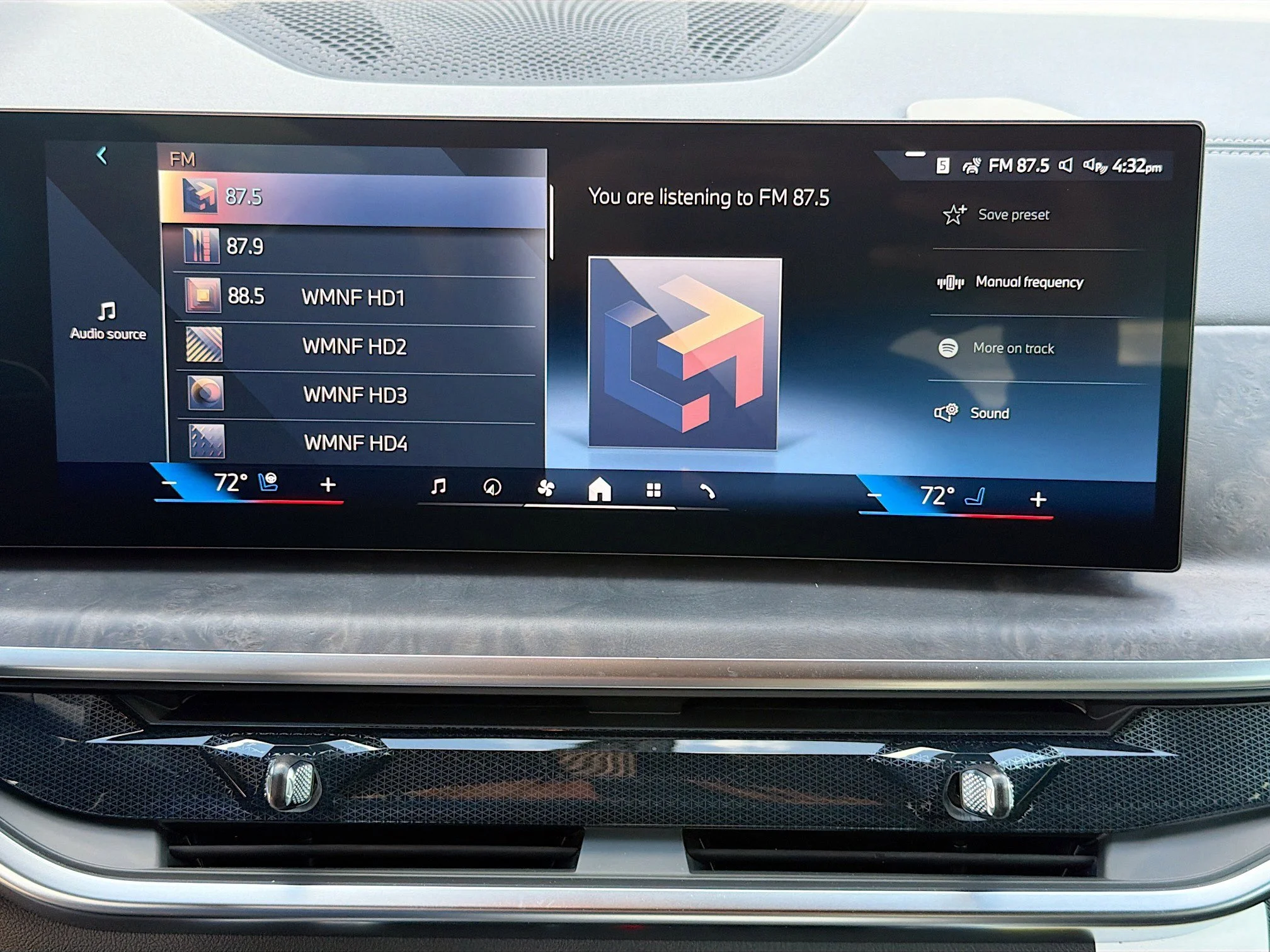 New 2026 Dravit Grey Metallic BMW xDrive40i image 32
