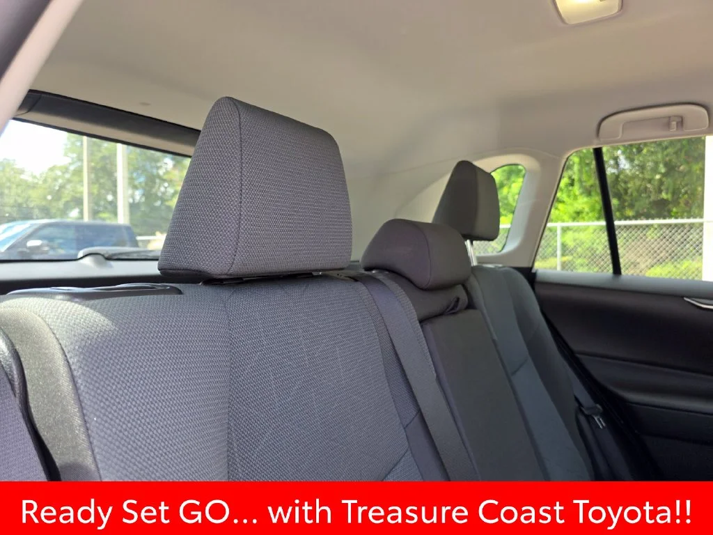 Used 2025 White Toyota XLE image 19
