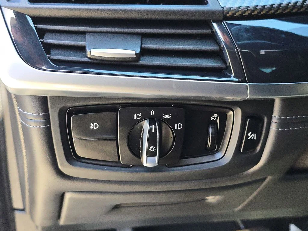 Used 2017 Black BMW Base image 32