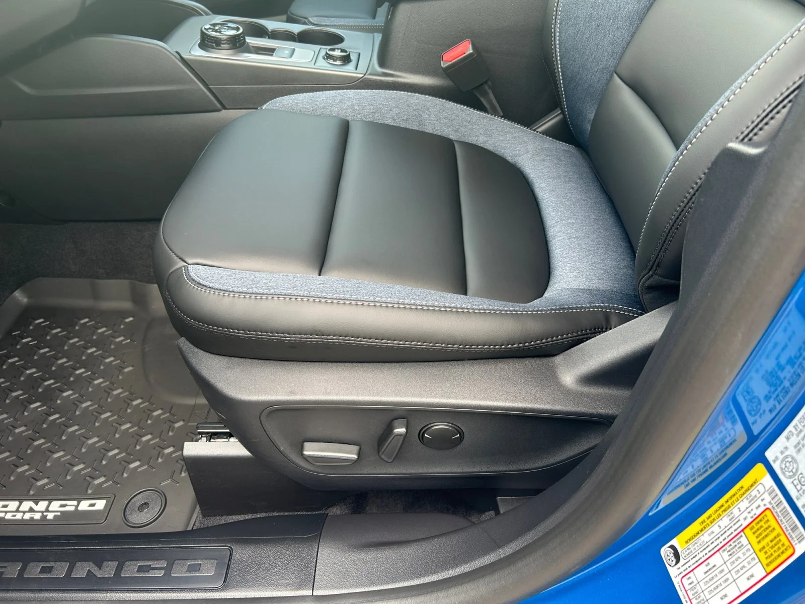 New 2026 VELOCITY BLUE METALLIC Ford Outer Banks image 14