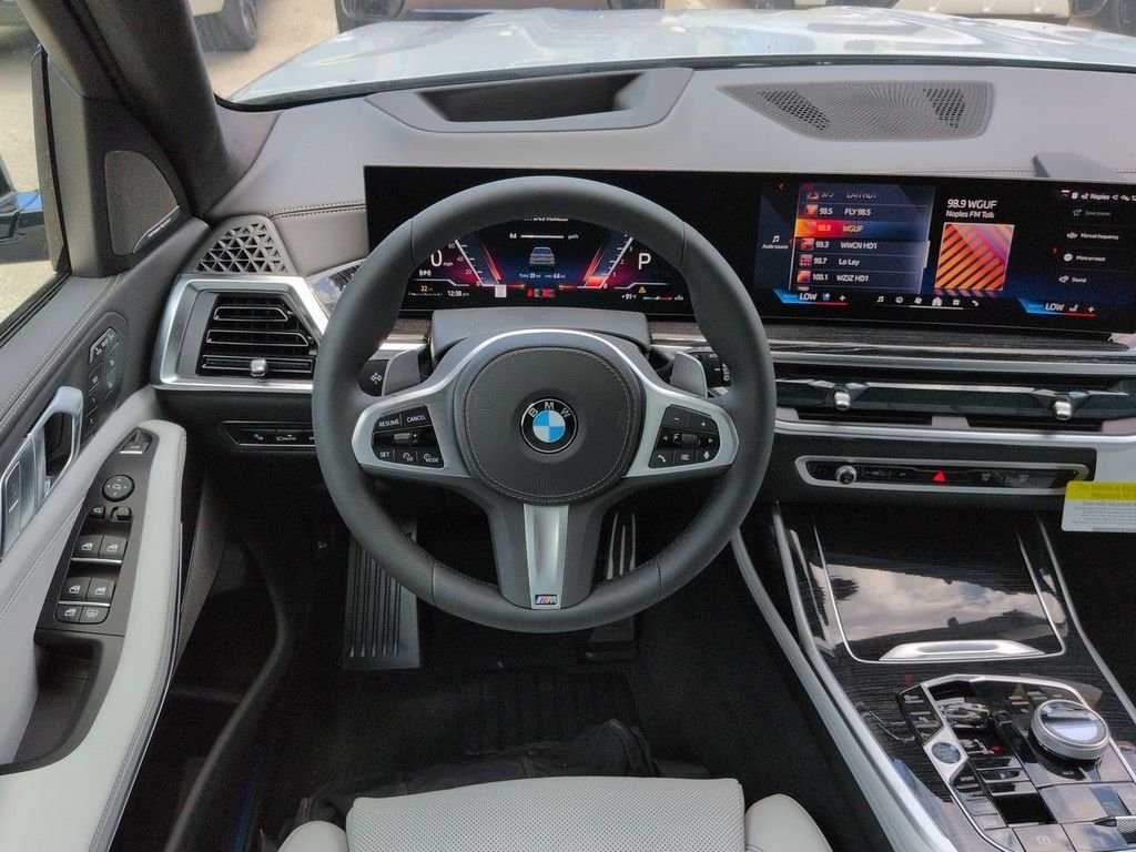 New 2027 Brooklyn Grey Metallic BMW xDrive40i image 16