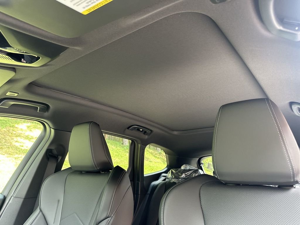 Used 2025 Silver BMW xDrive28i image 23
