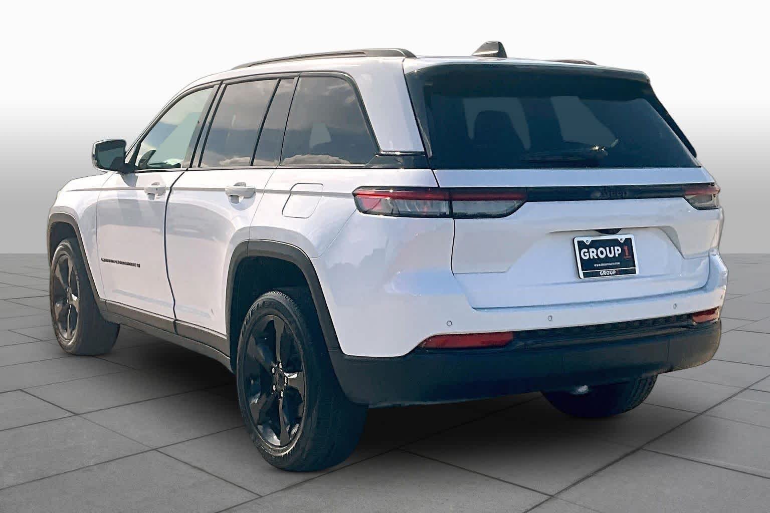 Used 2024 Bright White Clearcoat Jeep Altitude image 12