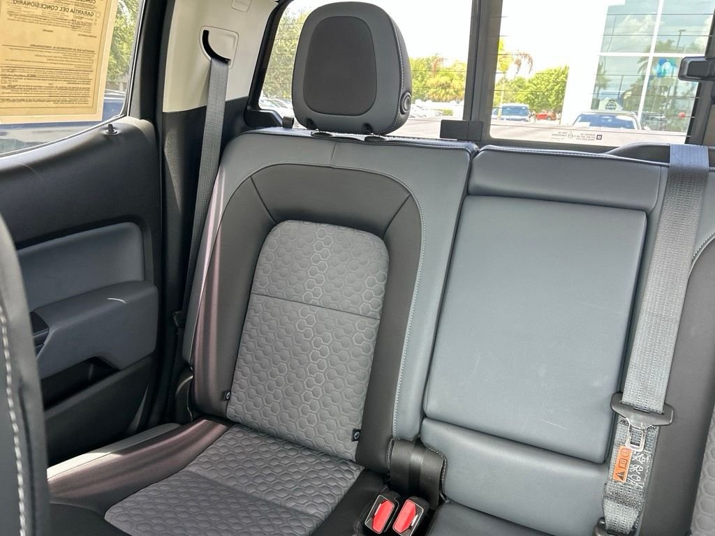 Used 2018 White Chevrolet Z71 image 12