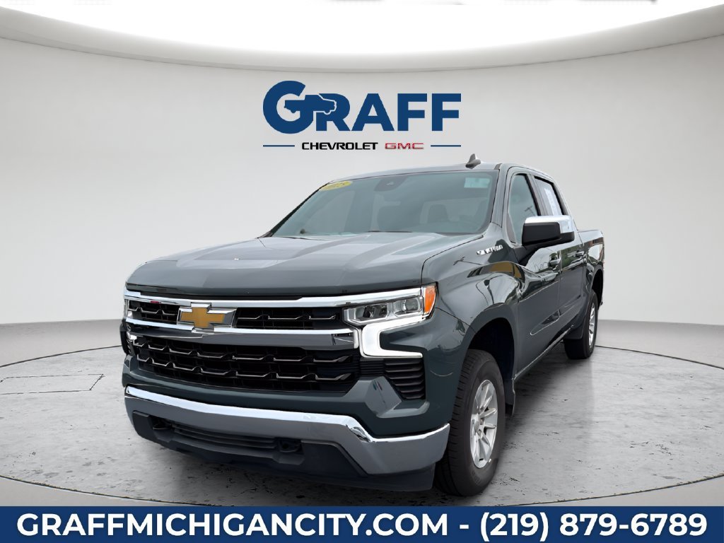 Used 2025 Cypress Gray Chevrolet LT image 15