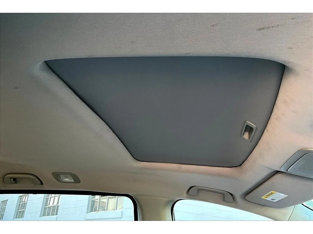 Used 2024 Silver Honda EX-L image 15