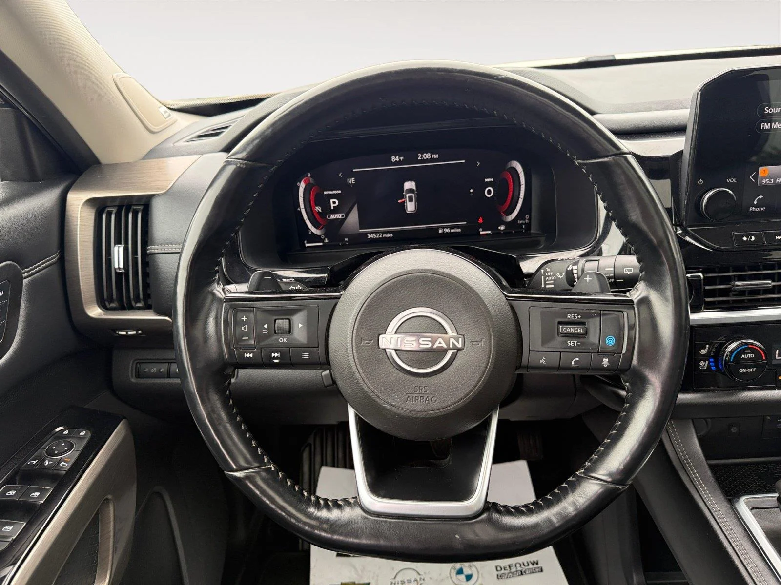 Used 2023  Nissan Platinum image 16