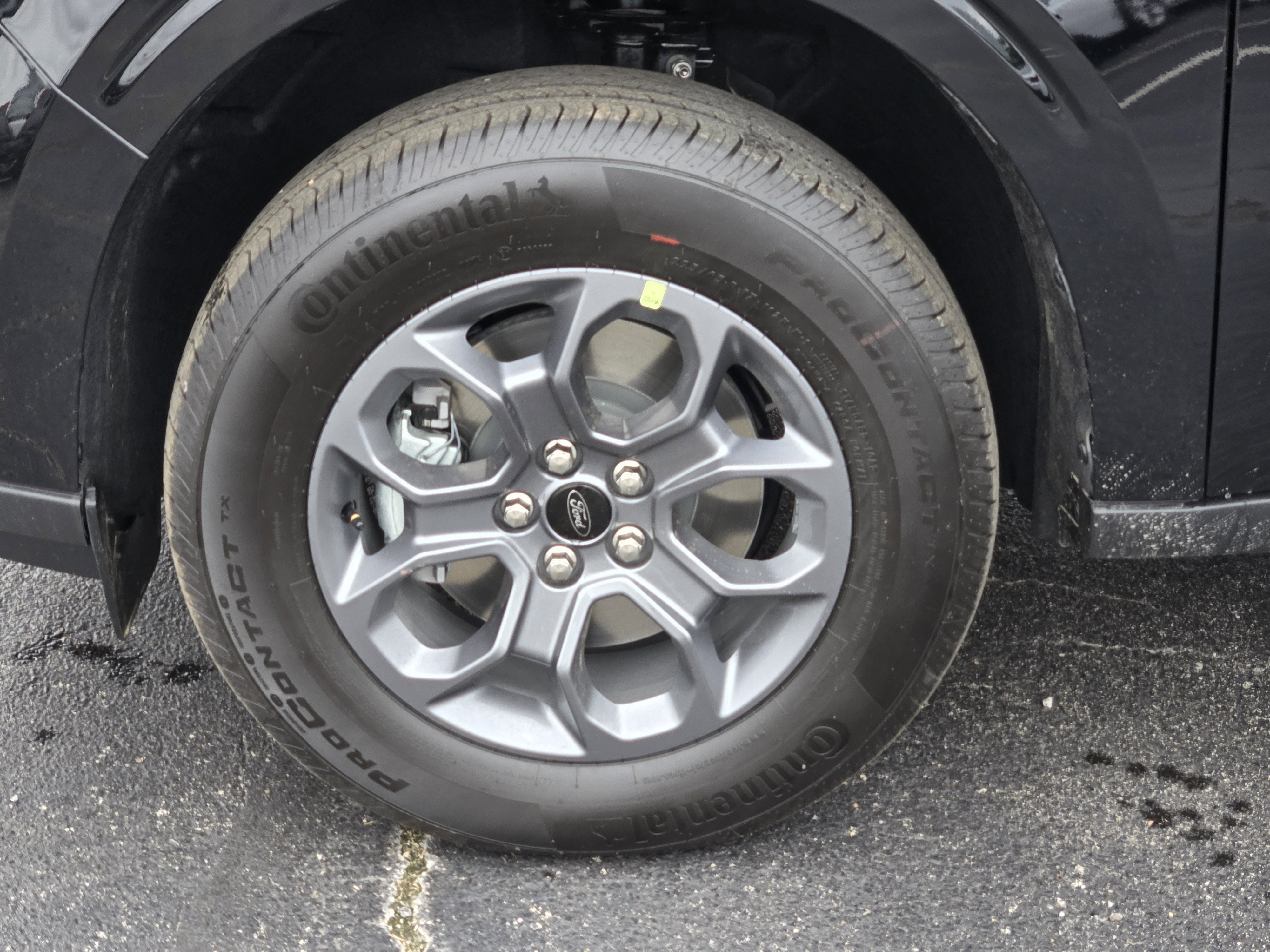 New 2026 Shadow Black Ford XLT image 7