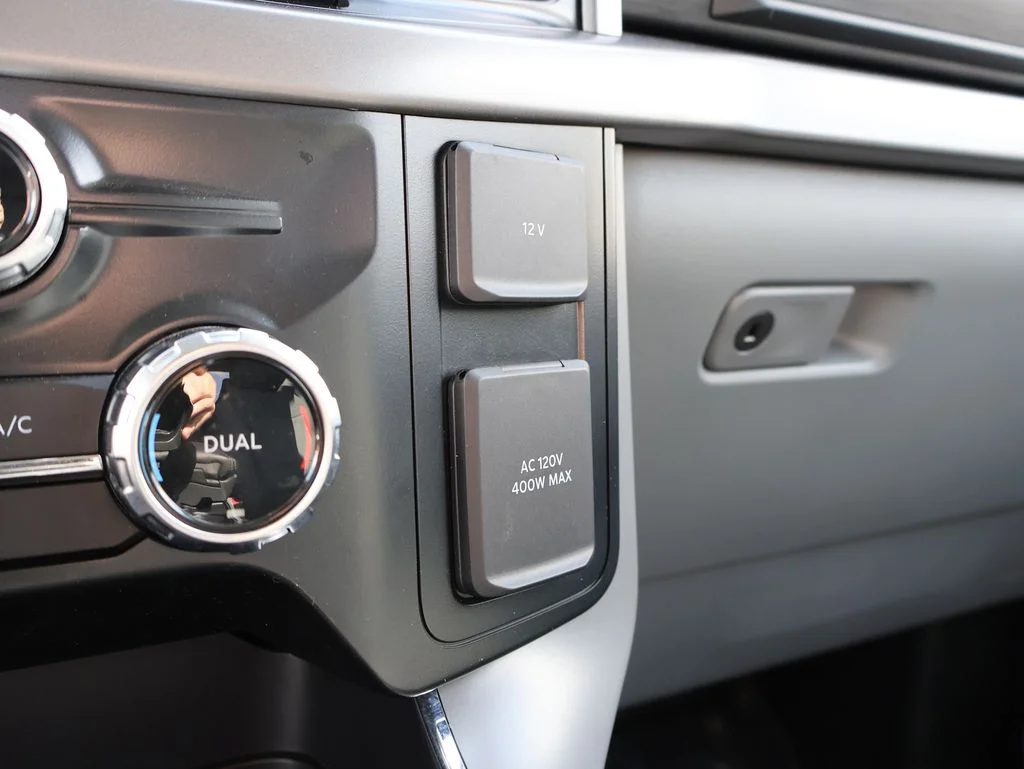 Used 2024 Silver Ford XLT image 38