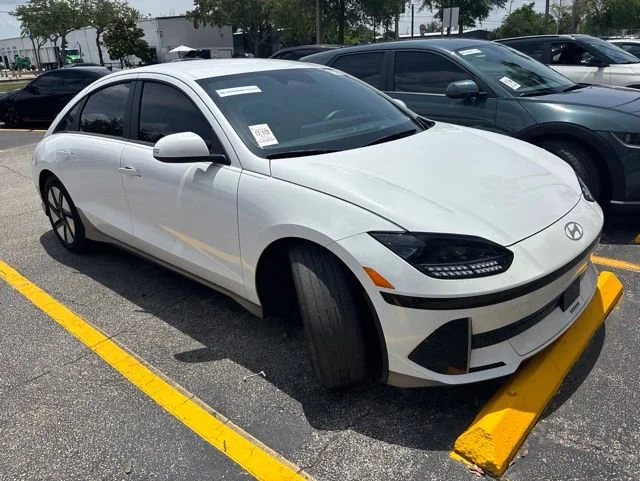Used 2023 Hyundai IONIQ 6 SE with VIN KMHM24AA0PA052643 for sale in Orlando, FL