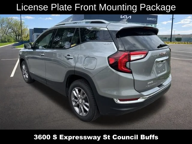 Used 2023 Silver GMC SLT image 6