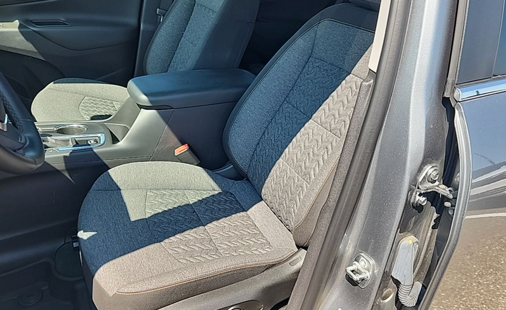 Used 2024 Sterling Gray Metallic Chevrolet LT image 7