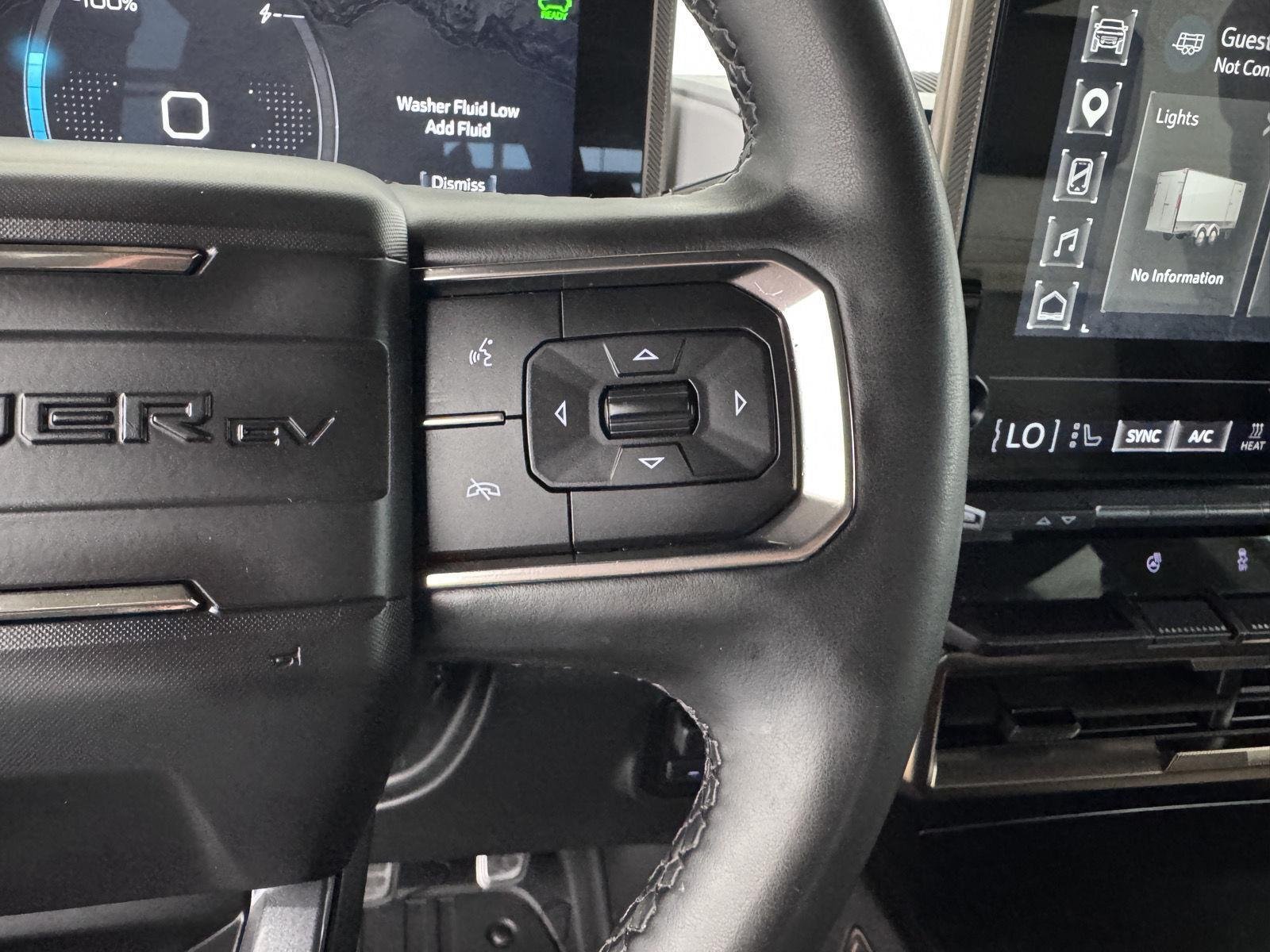 2024 GMC HUMMER EV 2X - Photo 33