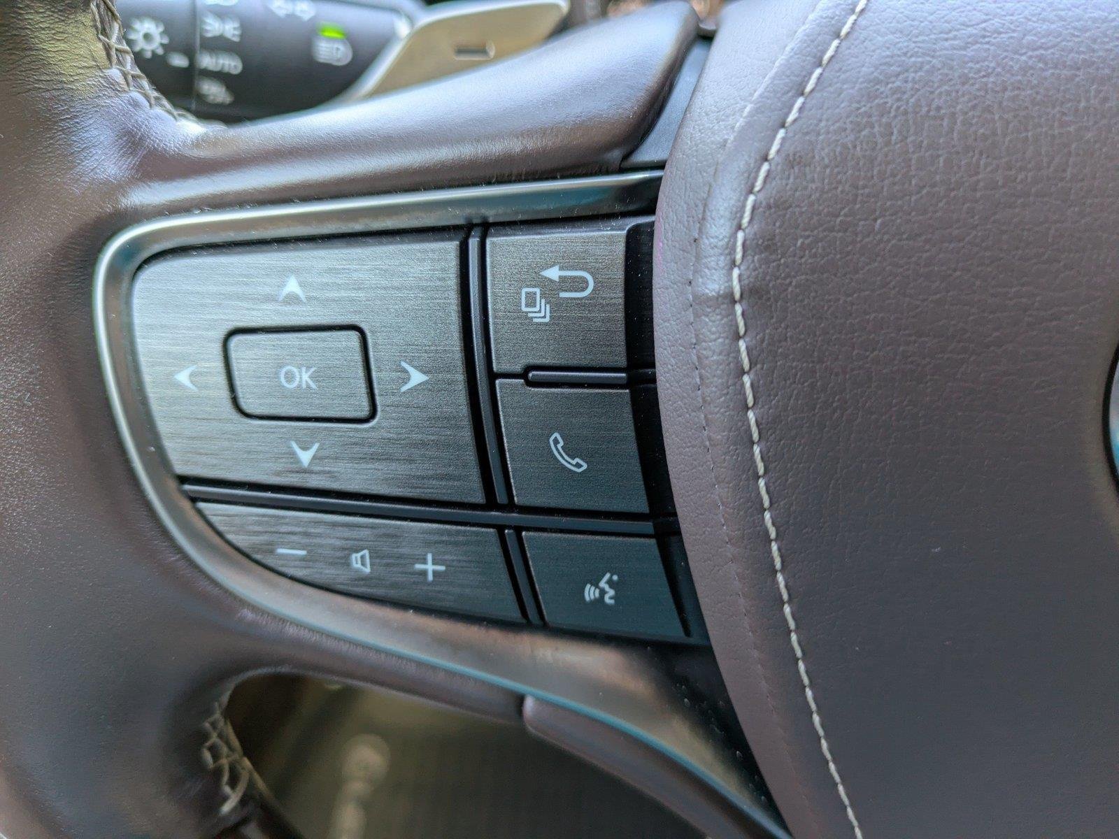 Used 2020 Eminent White Pearl Lexus LS 500 image 25