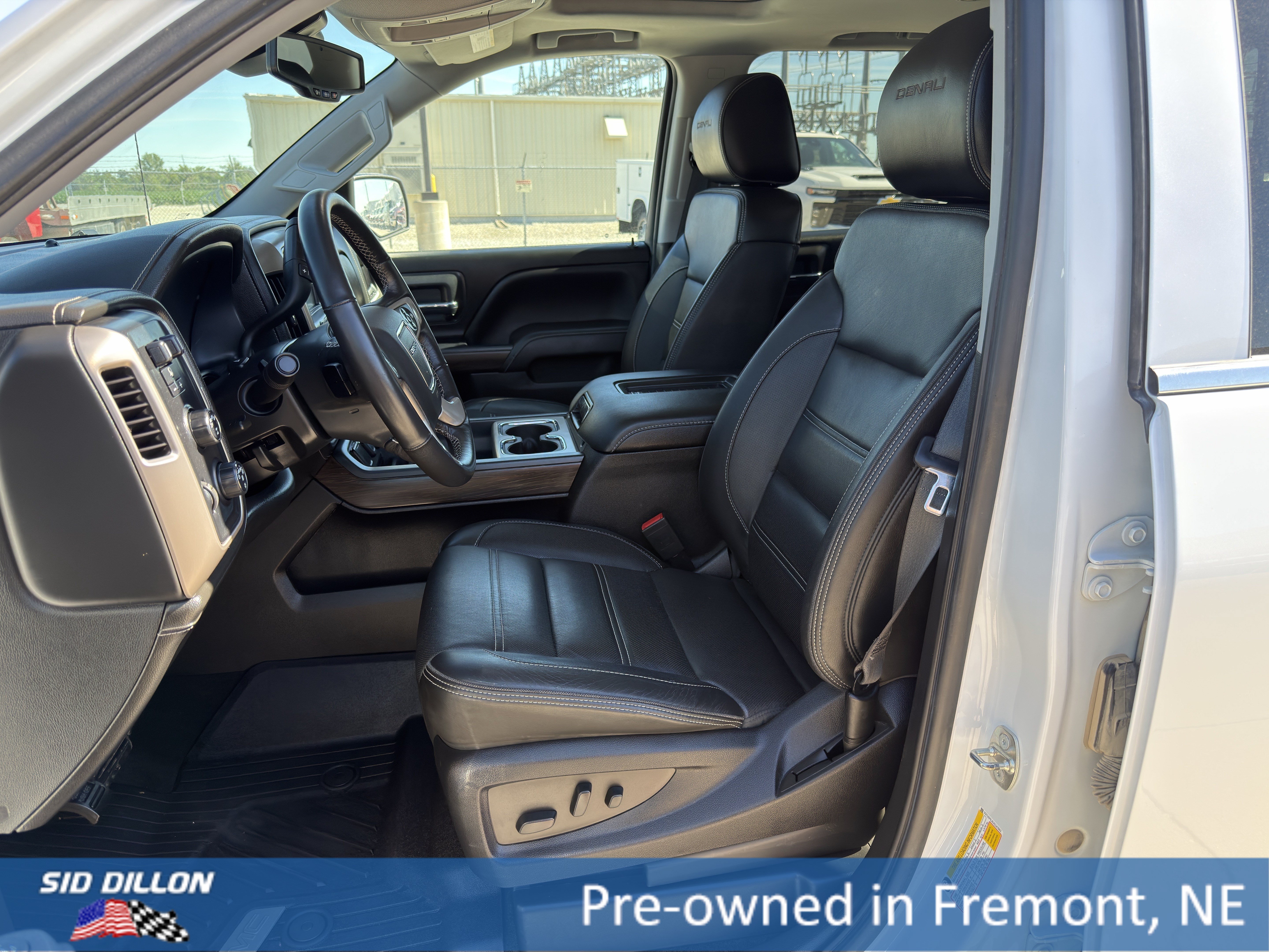 Certified Used 2018 WHITE FROST TRICOAT GMC Denali image 16