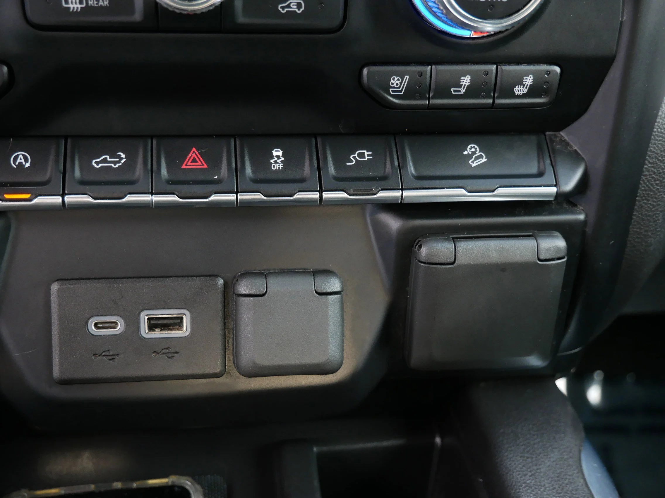 Certified Used 2020 Onyx Black GMC SLT image 32
