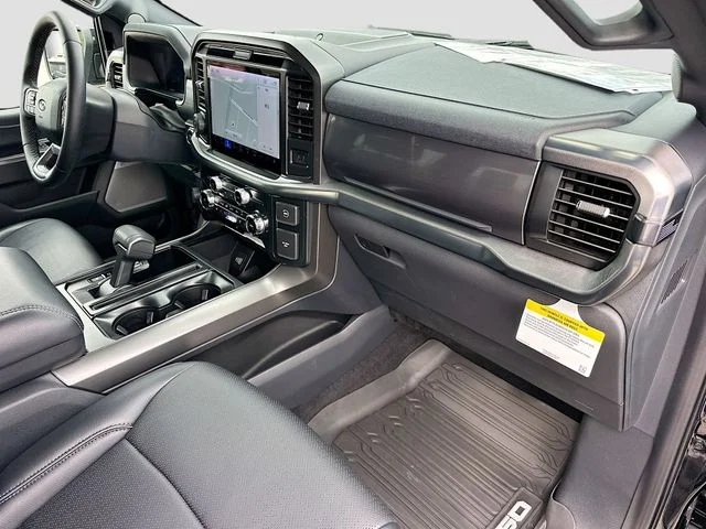 Used 2025 Black Ford Lariat image 29