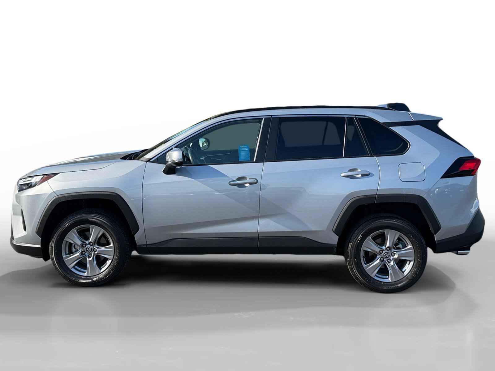 Used 2025 Silver Sky Metallic Toyota XLE image 2