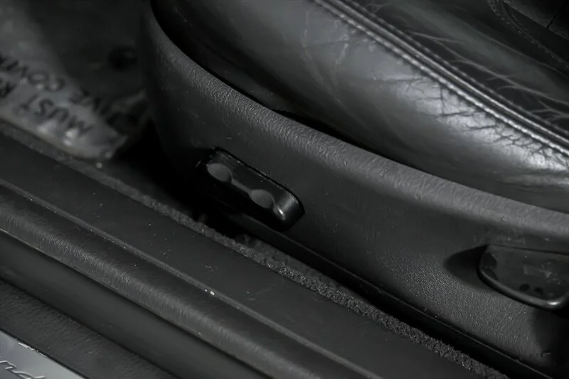 2002 Ford Thunderbird Deluxe - Photo 20