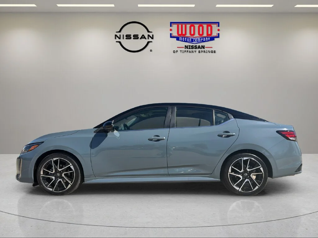 Used 2024 Atlantic Gray Metallic Super Black Nissan SR image 5