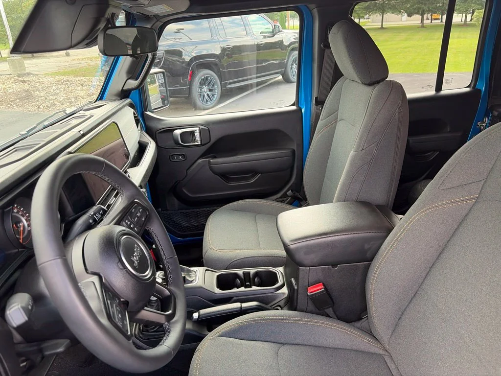 Certified Used 2025 Blue Jeep Sport S image 15