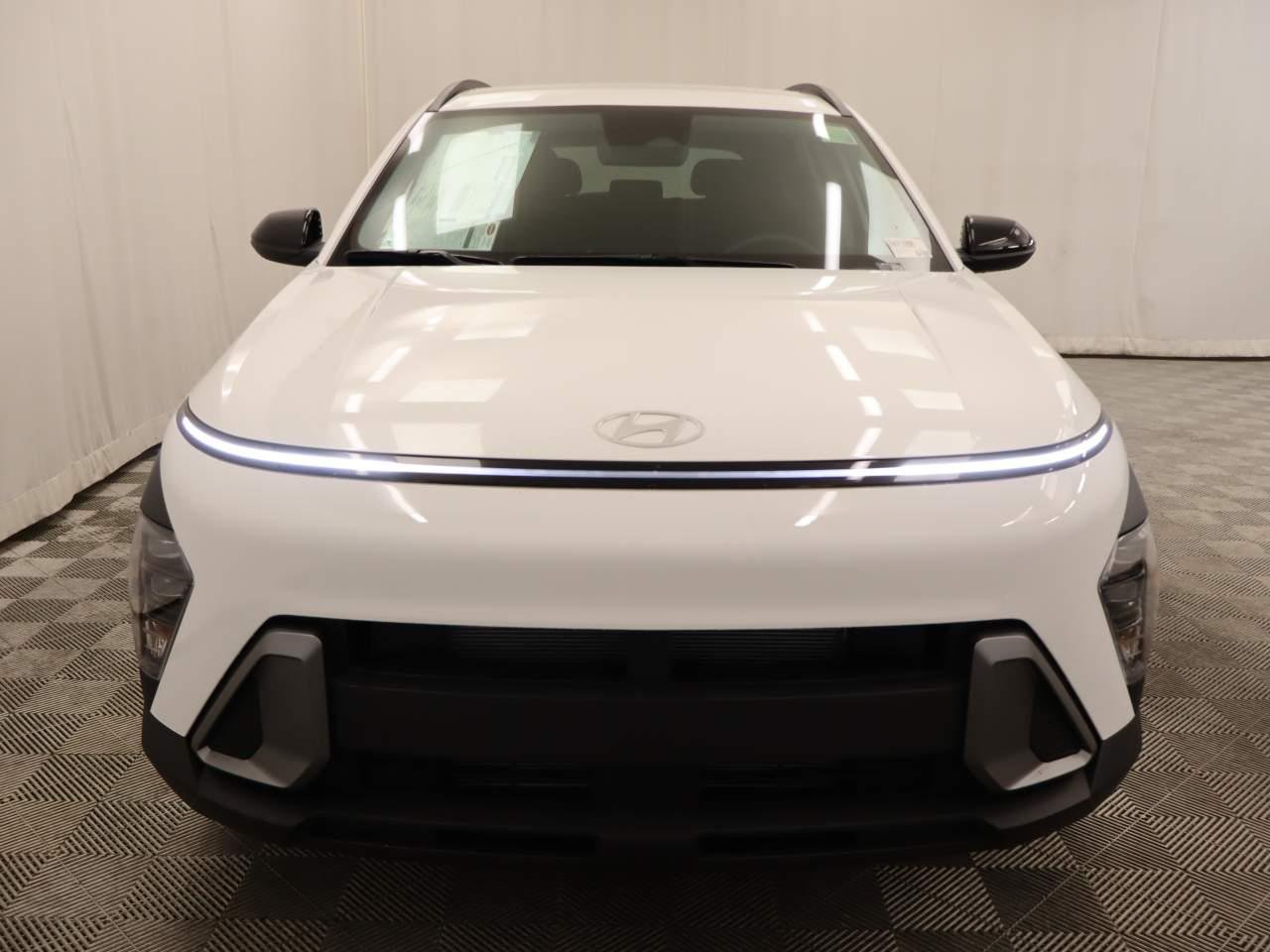 New 2027 Atlas White Hyundai SEL Sport FWD image 4