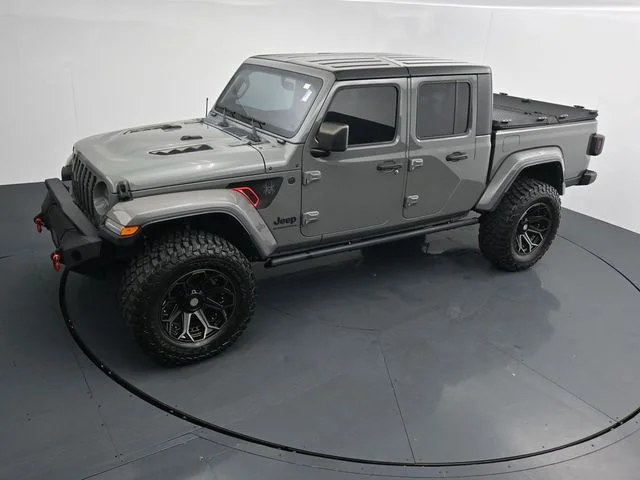 Used 2023 Gray Jeep Sport S image 24