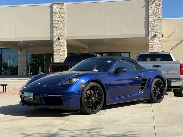 Used 2020 Gentian Blue Metallic Porsche Base image 9
