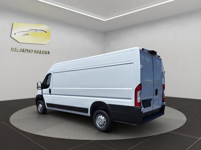 Used 2023 Bright White Clearcoat Ram  image 5