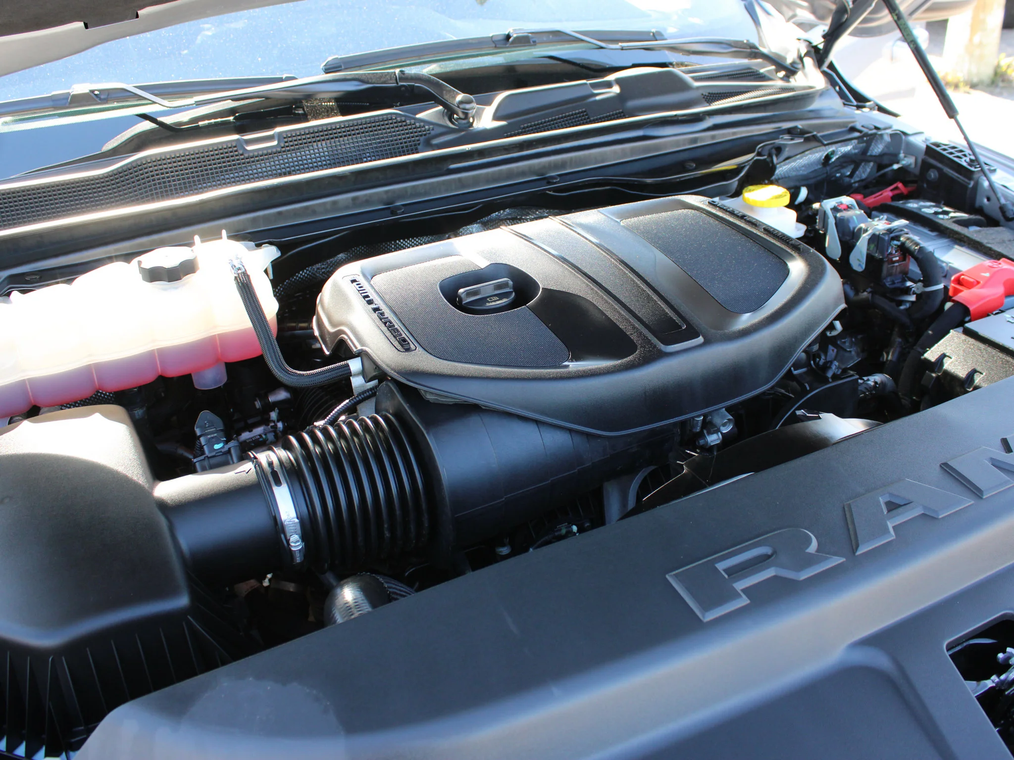 Certified Used 2025 Silver RAM Sport * Twin-Turbo | Remote Start | Alpine | Heated Seats | Navigation | Adaptive Cruise image 11