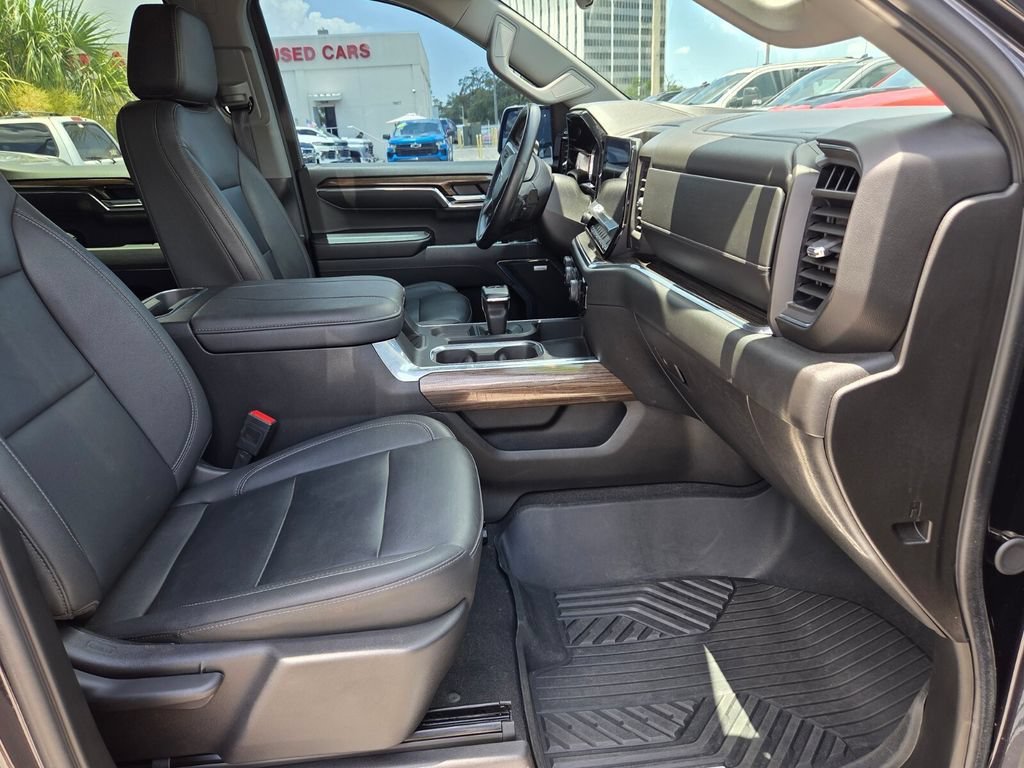2024 Chevrolet Silverado 1500 RST - Photo 15