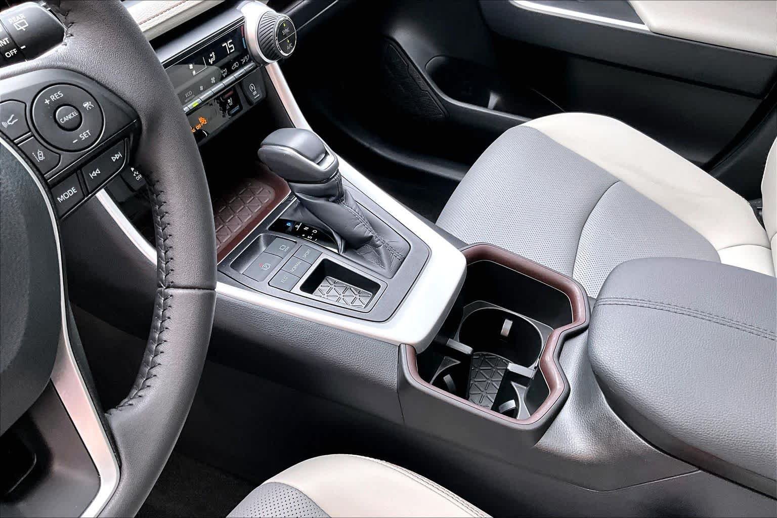 Used 2025 Silver Sky Metallic Toyota Limited image 17