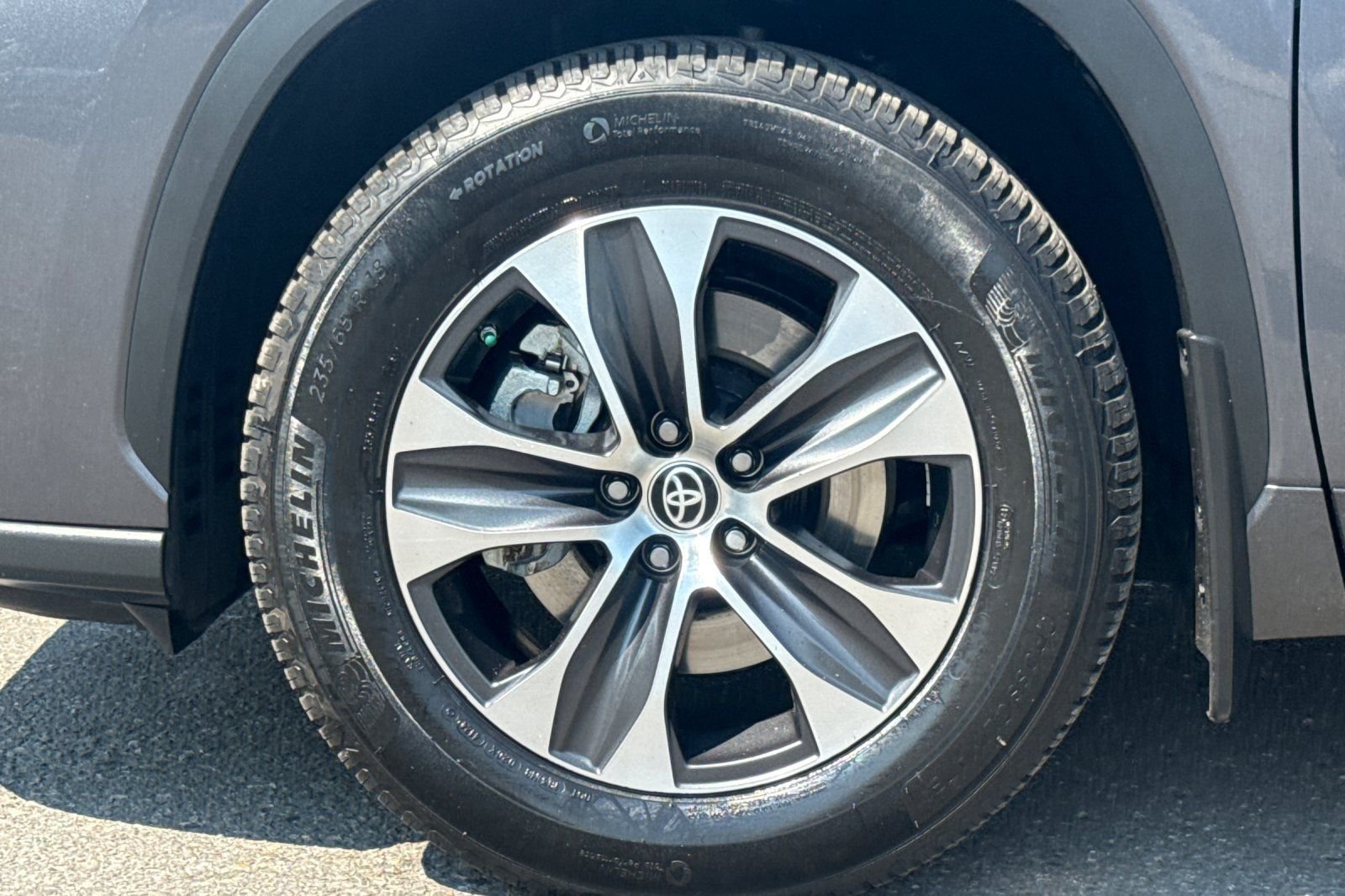 Used 2022 Gray Toyota XLE image 28