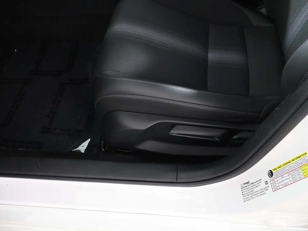 Certified Used 2026 Platinum White Pearl Honda Sport image 28