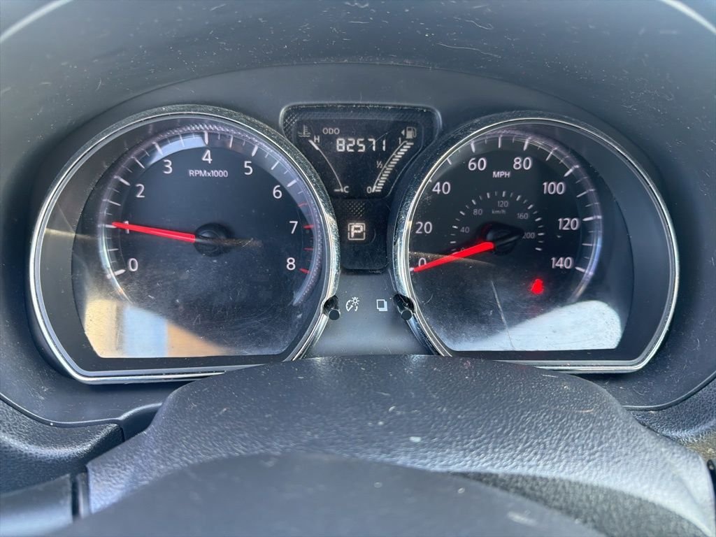 Used 2018 Silver Nissan 1.6 SV image 14