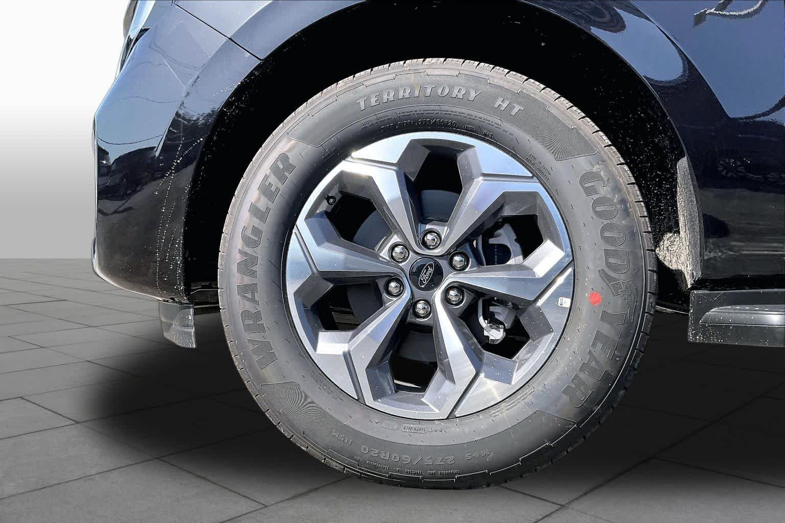 New 2027 Agate Black Metallic Ford MAX Active image 8