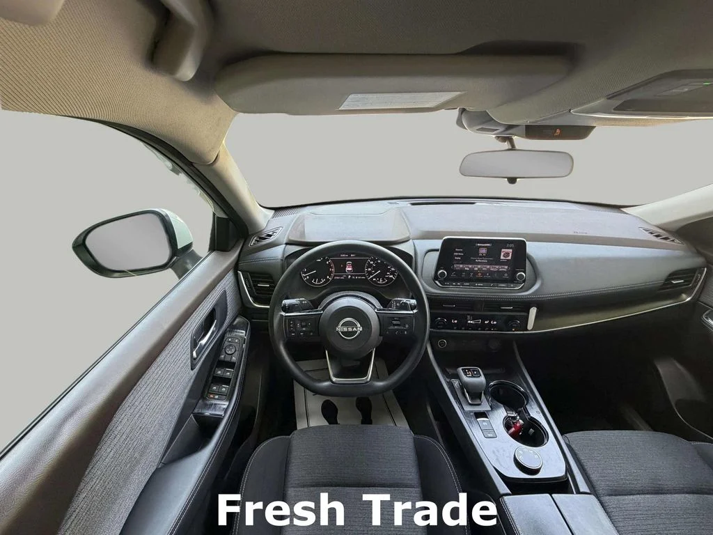 Used 2023 Pearl White Tricoat Nissan SV image 11