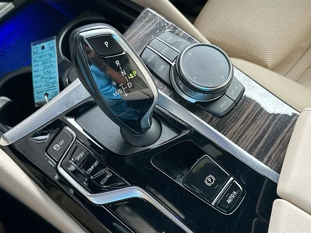Used 2023 Black BMW 530i image 16