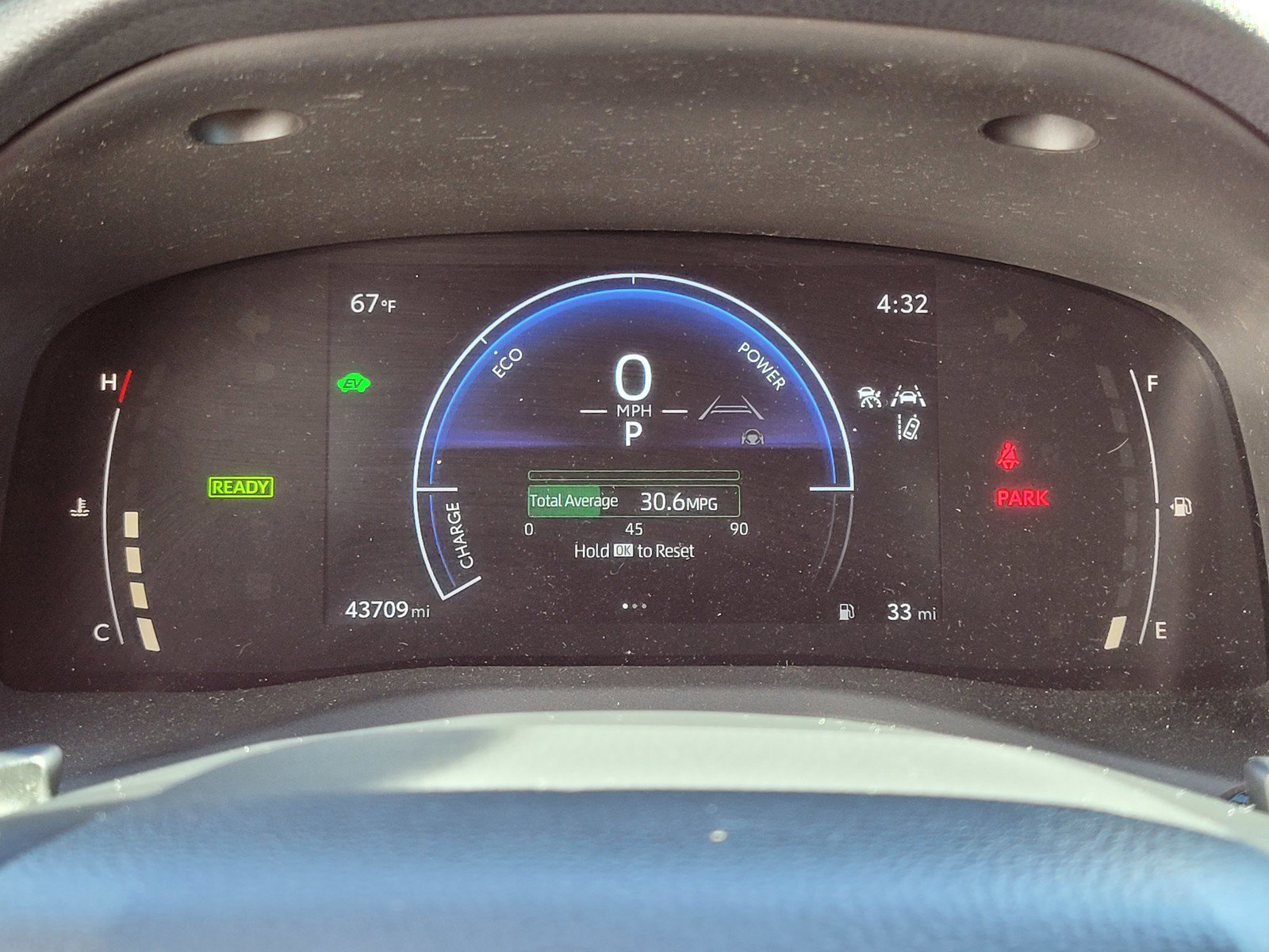 Used 2025 White Toyota  image 25