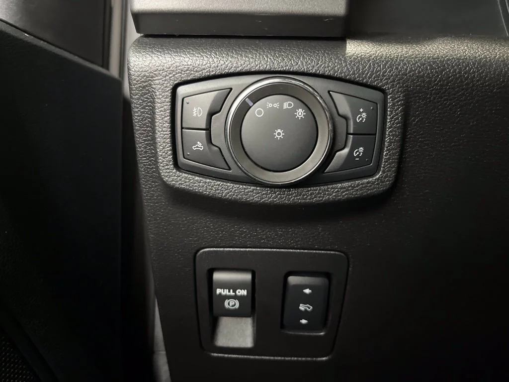 Used 2018 White Ford XLT image 13