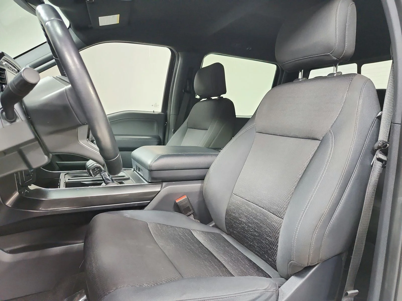 Used 2021 Black Ford XLT image 10