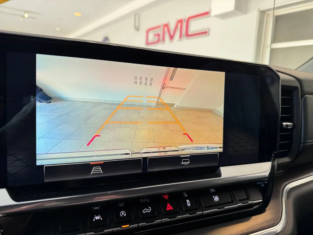2023 GMC Sierra 1500 SLT - Photo 19