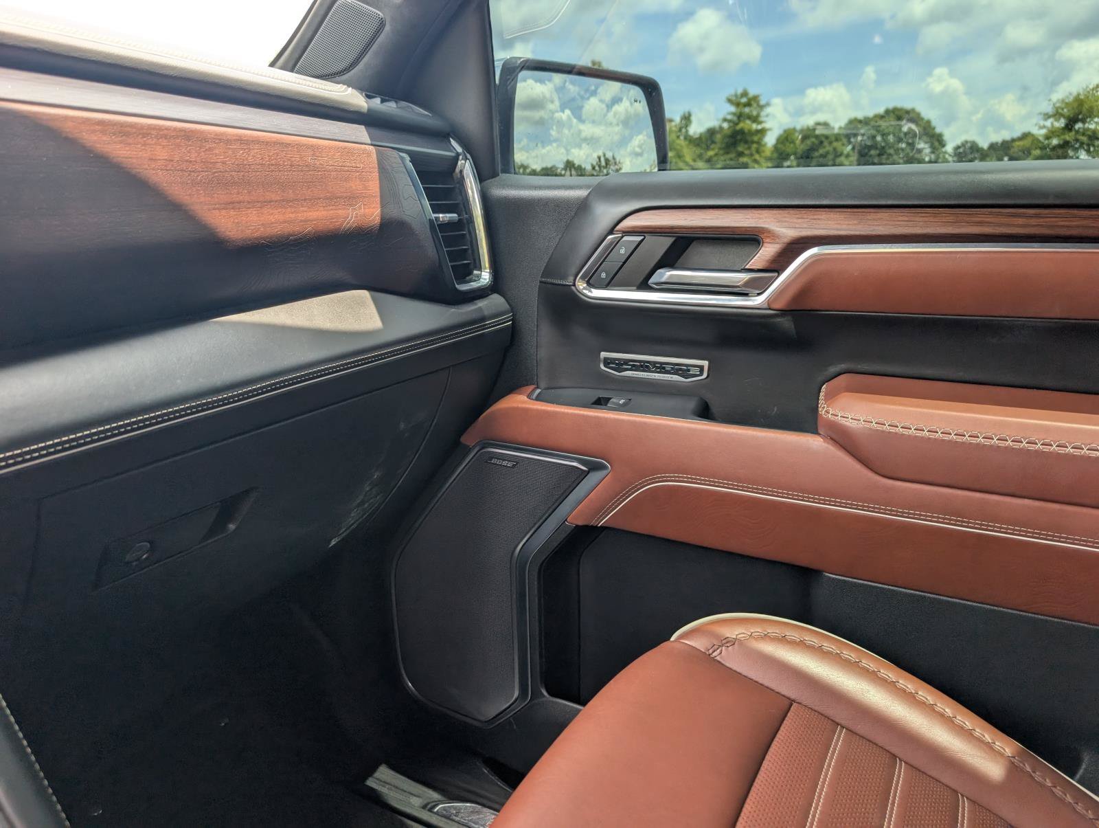 Used 2023 Pacific Blue Metallic GMC Denali Ultimate image 29