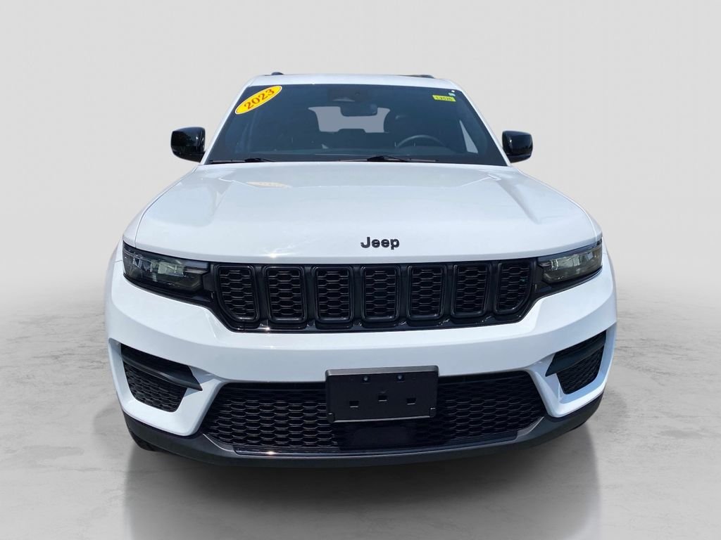 Used 2023 White Jeep Altitude X image 12